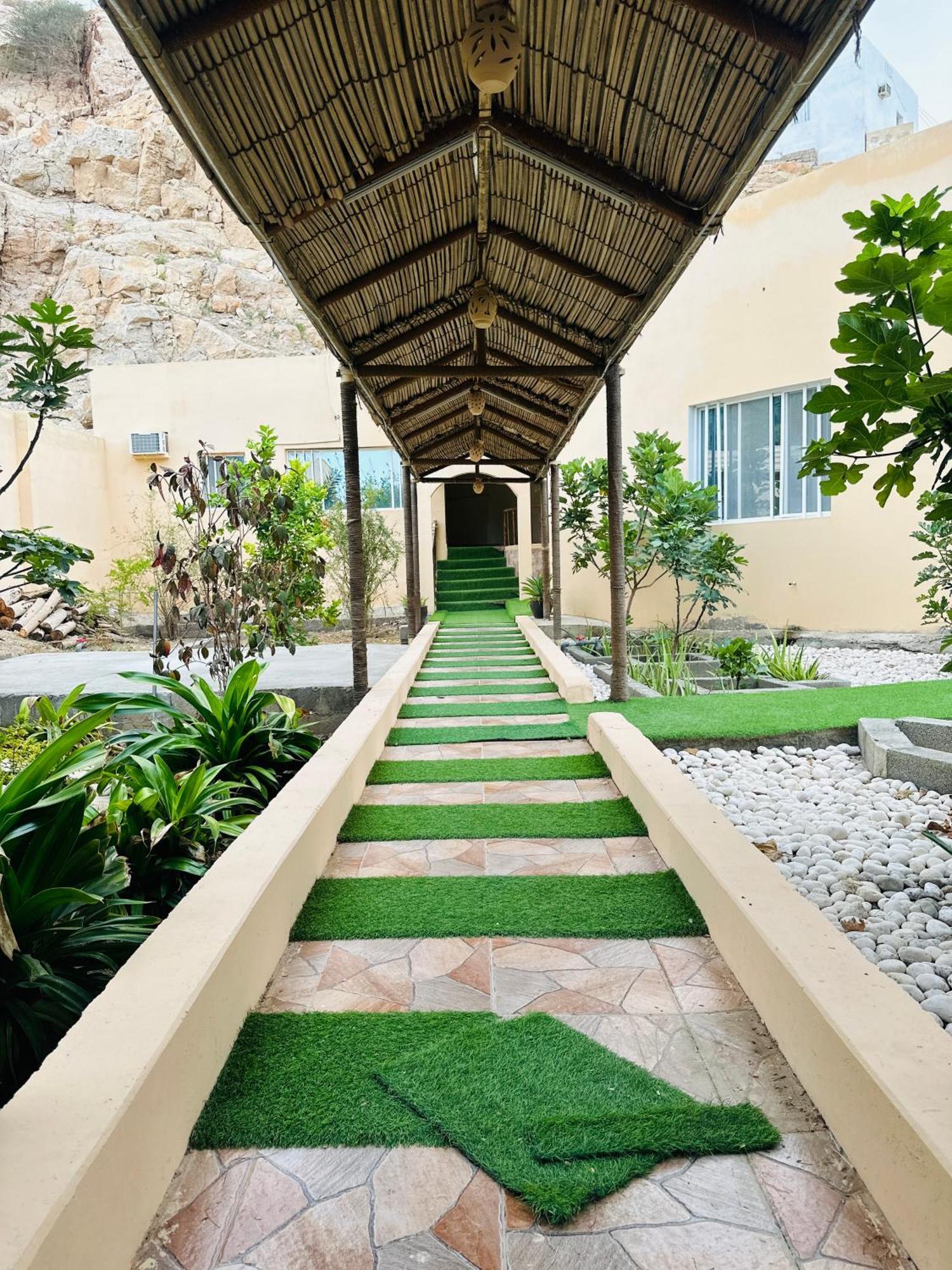 Hotel Fig Shades مزرعة ظلال التين Tiwi Exterior foto